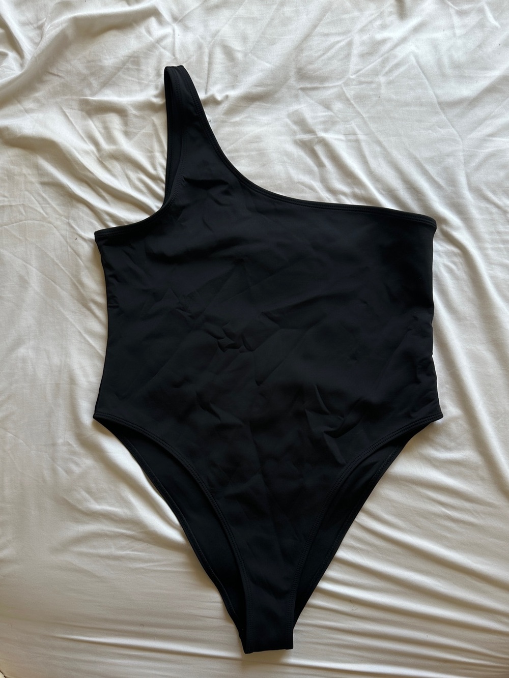 PrettyLittleThing Black One-Shoulder Swimsuit